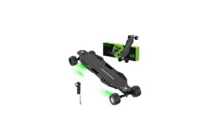 iScooter V8 color negro patineta eléctrica con control remoto 600W 48km