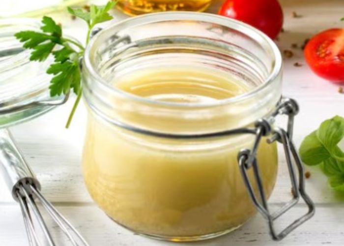 Vinagreta saludable de aceite de oliva y hierbas