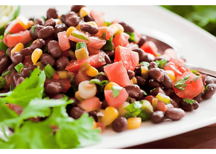 Ensalada de frijol y vegetales