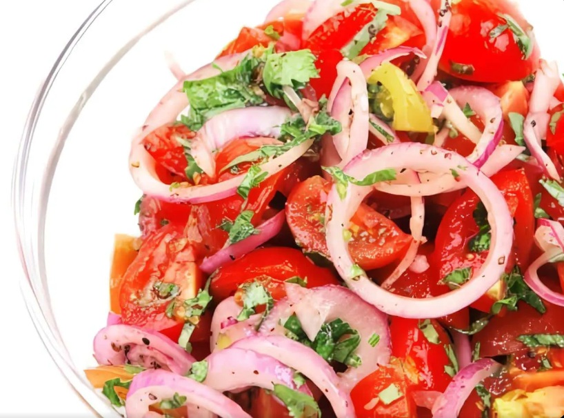 Ensalada de Tomate Criolla Saludable