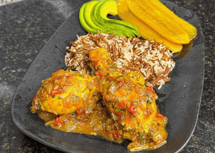 Pollo sudado tradicional