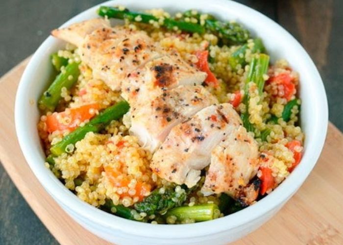 Quinua con pollo saludable