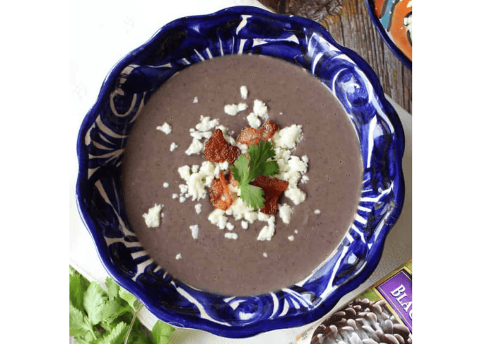 Sopa de frijol negro nutritiva