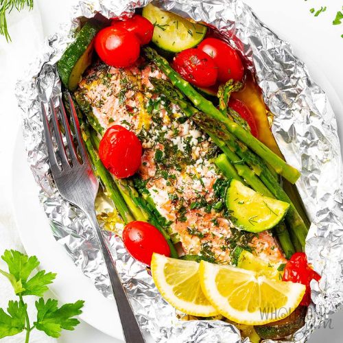 Pescado Empapelado con Verduras al Vapor